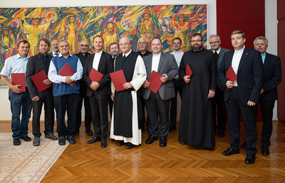Pfarrdekretsverleihung durch Bischof Wilhelm Krautwaschl im Bischöflichen Ordinariat.