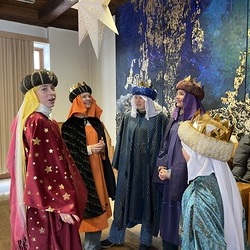 Vor dem Sternsingergottesdienst