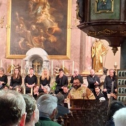 Pater Ulrich predigt