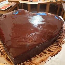 Torte glasieren.