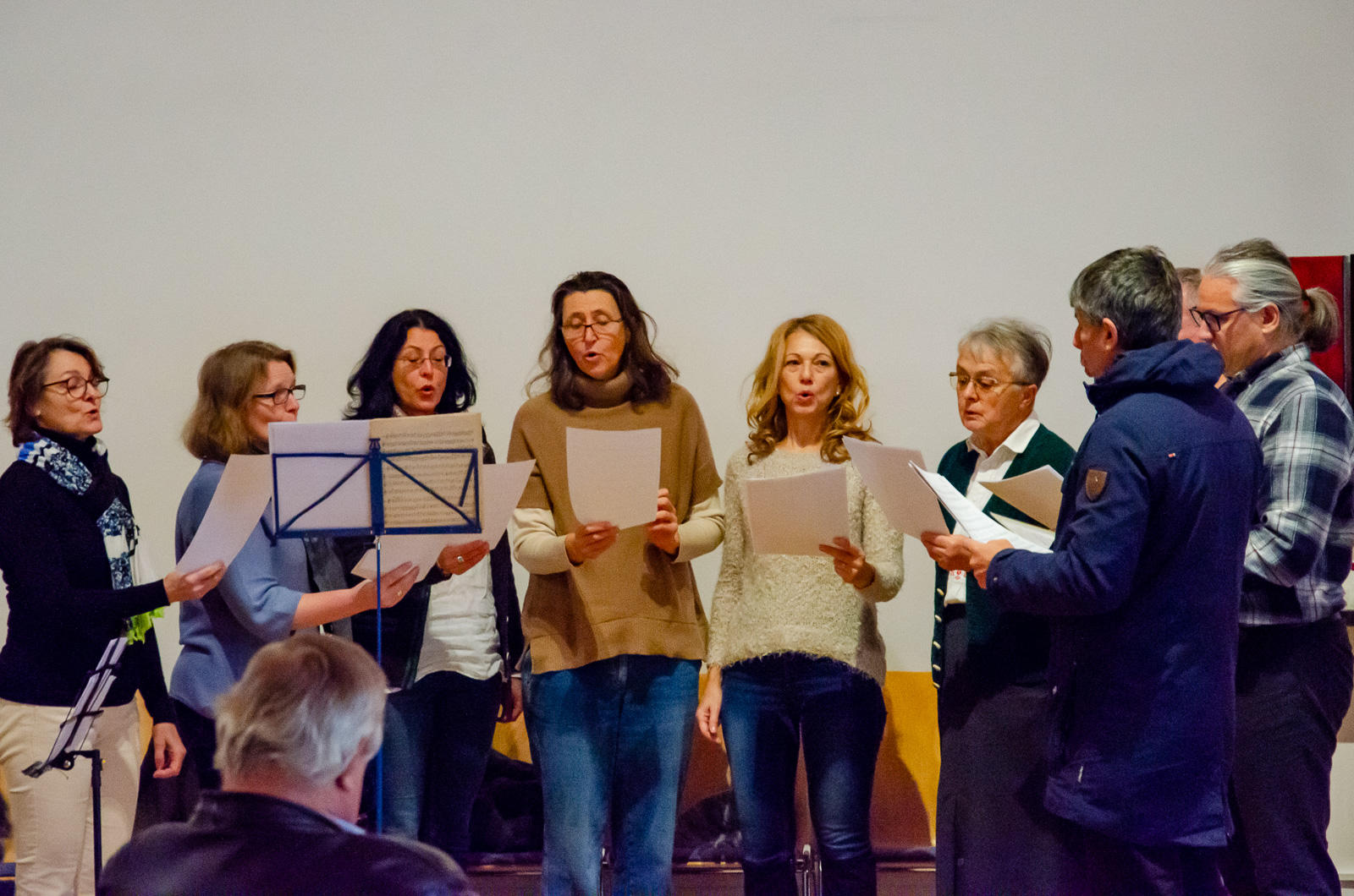 Gottesdienst mit Segnung der Adventkränze / JOPUTRU