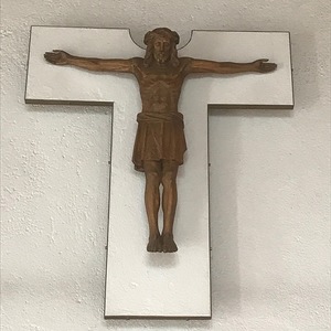 Pfarrkirche Graz Liebenau-St. Paul / Werner Figo Kreuz in der Kapelle