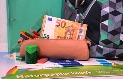 Dank treuer Spender kann ein Unterstützungsbeitrag in Höhe von € 80,-- pro schulpflichtigem Kind ausbezahlt werden. 