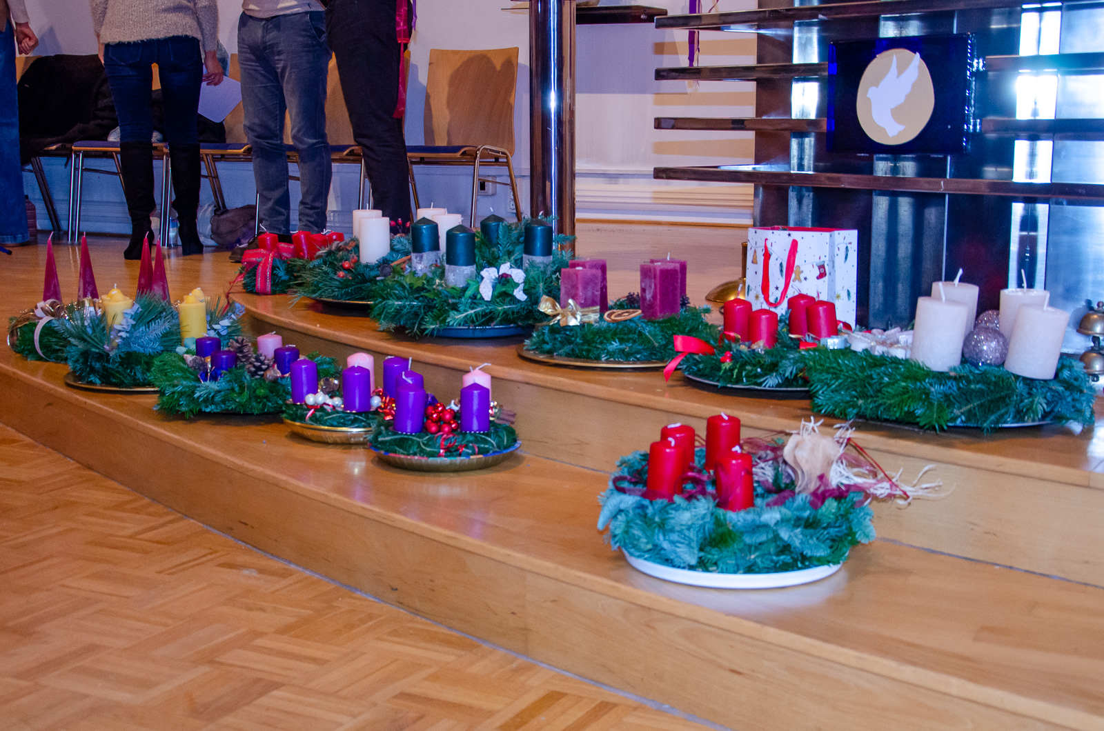 Gottesdienst mit Segnung der Adventkränze / JOPUTRU