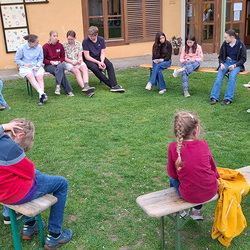 Besprechung