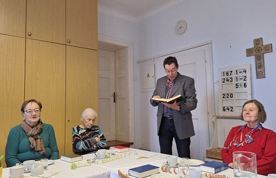 Ökumenischer Austausch der Pfarrkaffee Senioren!