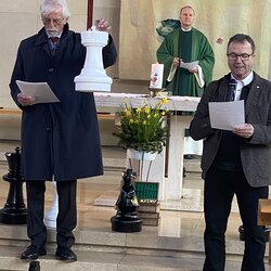 Schach- Gottesdienst und Einweihung des Oudoor- Schachs