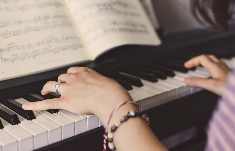 piano-5353974_1920_pixabay