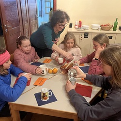 liebevolle Bewirtung am Abend